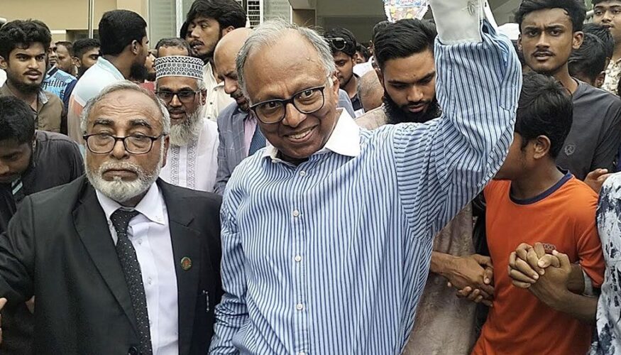 কুষ্টিয়ার ঘটনায়  হাসিনার নামে মামলা করলেন মাহমুদুর রহমান